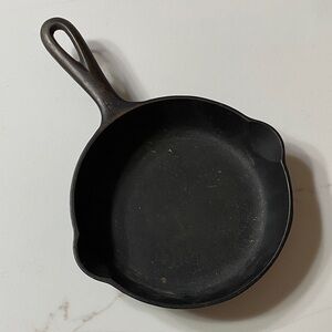 Antique Griswold No. 3 Cast Iron Skillet Large Block Logo Erie PA USA Vintage